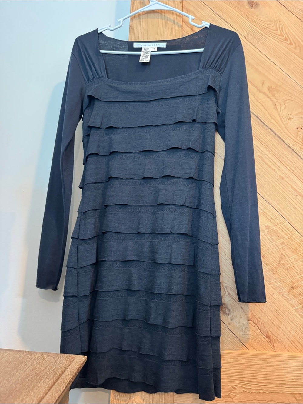 Max Studio Black Long-Sleeve Tiered Midi Dress